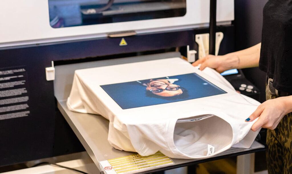 Is Screen Printing or Digital Printing Faster for 100 Shirts